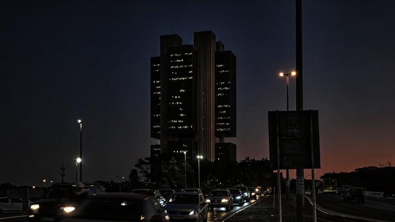 Mudança leva a uma precificação de alta da Selic à frente, aproximando-se de 15% ao final do próximo ano (Foto: Gustavo Minas/Bloomberg)