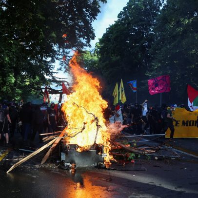 Protesto contra o G7 leva a quebra de janelas da ONU na Suíça