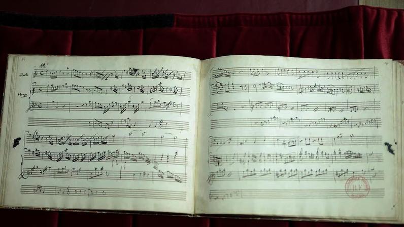 Caderno de Mozart foi descoberto recentemente na Biblioteca Nacional da França