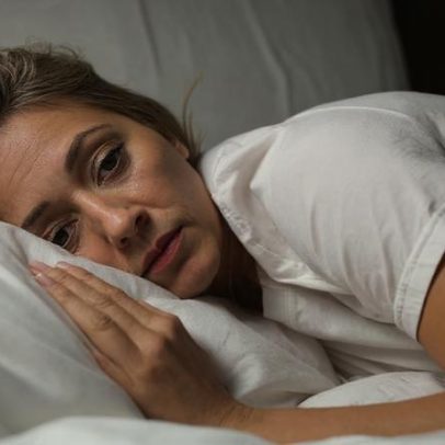 Por que muitas mulheres têm sono ruim na menopausa