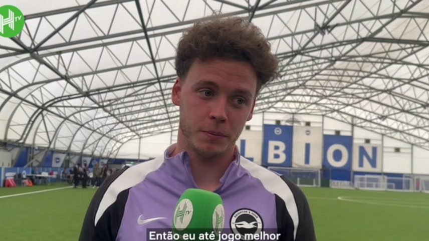 O defensor do Brighton & Hove Albion explicou por que seu companheiro de seleção belga, Jérémy Doku, merece ser considerado um dos melhores pontas do mundo.