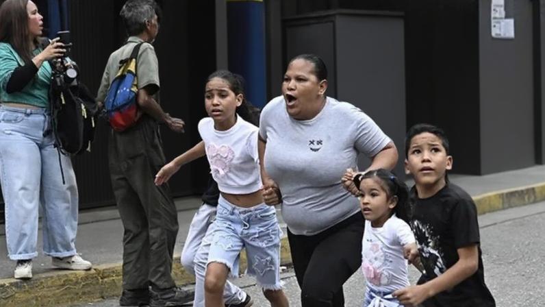 O Unicef estima que são necessários US$ 52 milhões para responder à emergência. Na imagem, crianças e adultos buscam abrigo na Venezuela