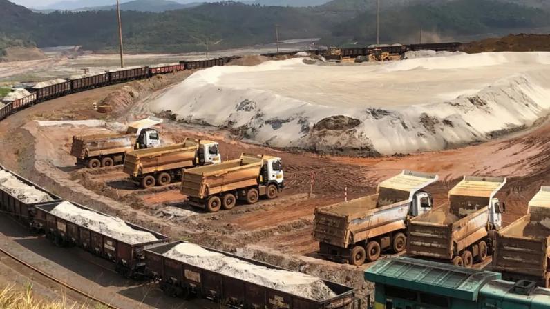 Minerais e terras raras devem ser tratadas como aspecto estratégico pela diplomacia brasileira.