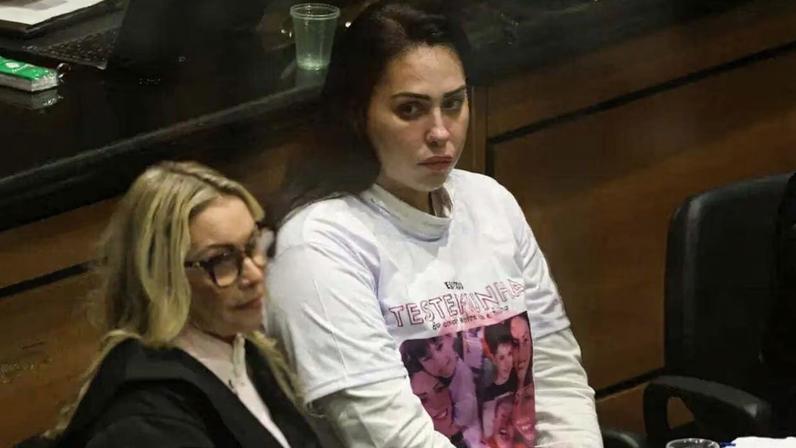 Monique se emocionou durante o interrogatório