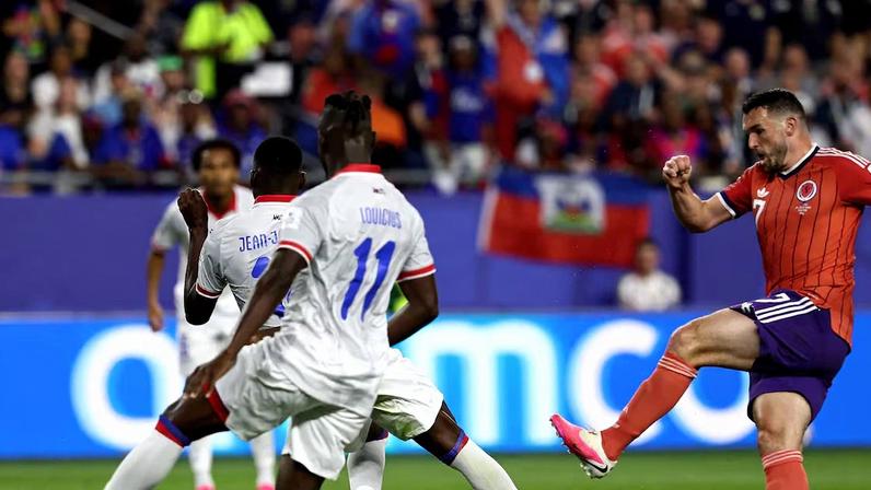 John McGinn anotou o gol da vitória da Escócia sobre o Haiti.