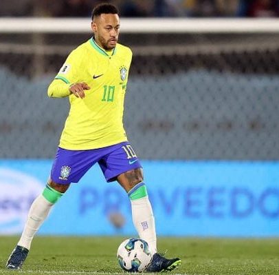 Neymar reage a polêmica com Olise após comentário sobre jogadores brasileiros