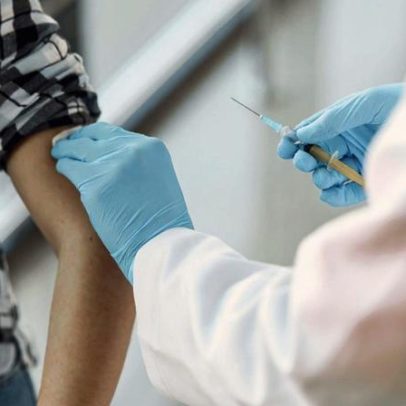 Vacina com IA avança no primeiro teste em humanos