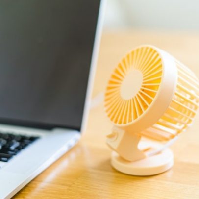 Ventilador no pescoço desperta questionamento sobre tecnologia médica