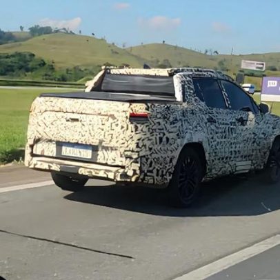 Picape derivada do Corolla faz estreia em testes no Brasil com carroceria final
