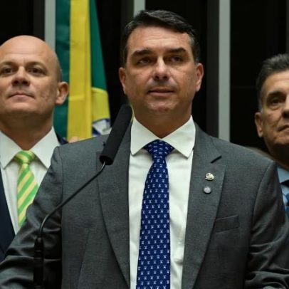 Tarifa dos EUA entra na campanha e amplia disputa entre Lula e Flávio
