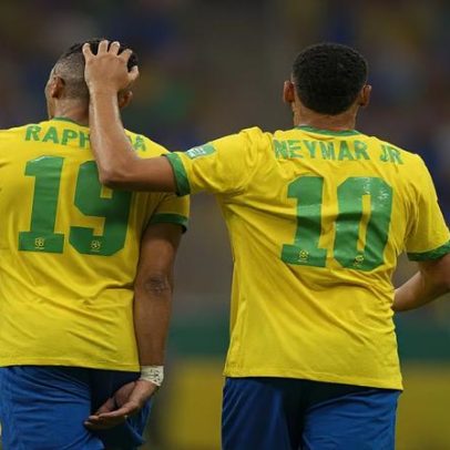 Raphinha sofre estiramento na coxa; Copa do Mundo pode estar encerrada para ele