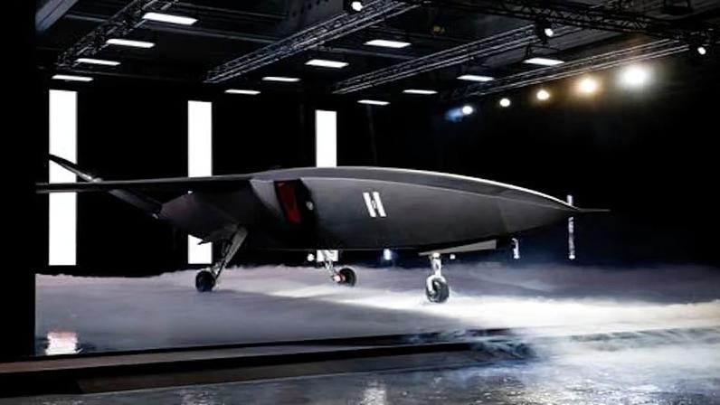 Helsing apresenta novo sistema de combate aéreo CA-1 Europa em Tussenhausen, na Alemanha 25 de setembro de 2025 REUTERS/Michaela Stache