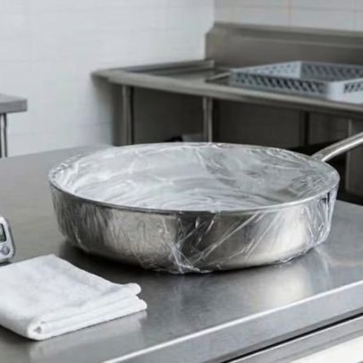 Pasta caseira é solução eficaz para limpar fundo de panelas queimada