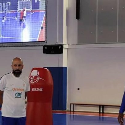 Goleiros da França enfrentam desafio no basquete