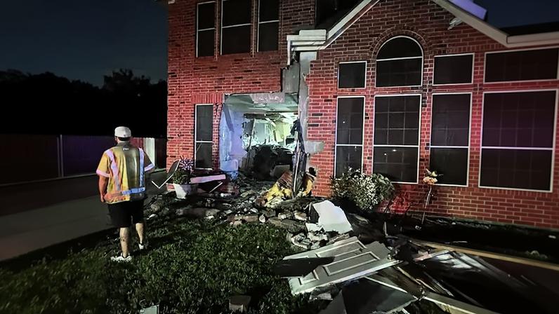 Tesla invadiu residência em Katy, no Texas Foto: Reprodução