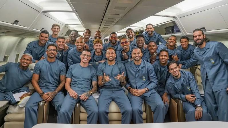 Uniforme da Seleção Brasileira em viagem para Copa do Mundo viraliza nas redes sociais