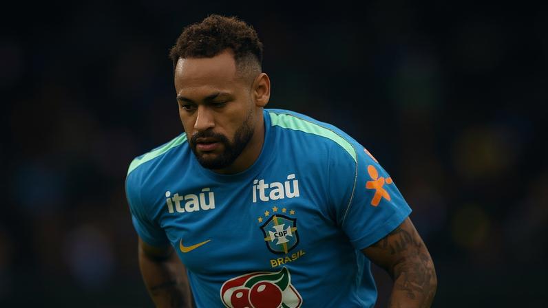 Neymar durante treino da seleção brasileira na Copa do Mundo