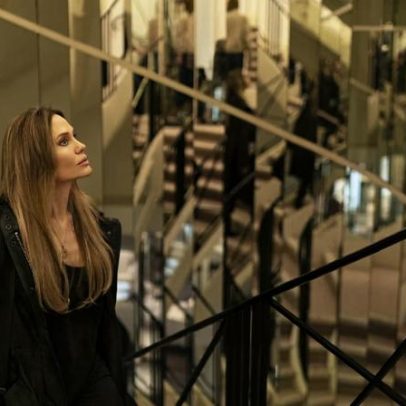 Angelina Jolie afirma não namorar desde o divórcio com Brad Pitt
