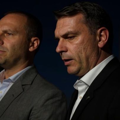 Eduardo Bolsonaro nega ser prejudicial à pré-campanha de Flávio
