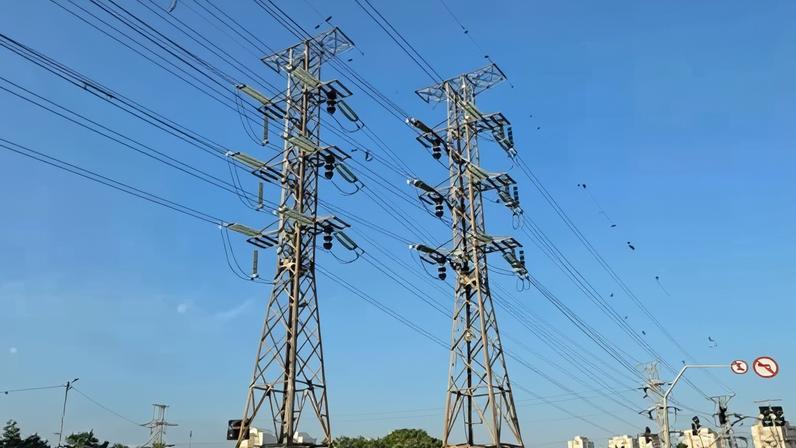 Linhas de distribuição de energia