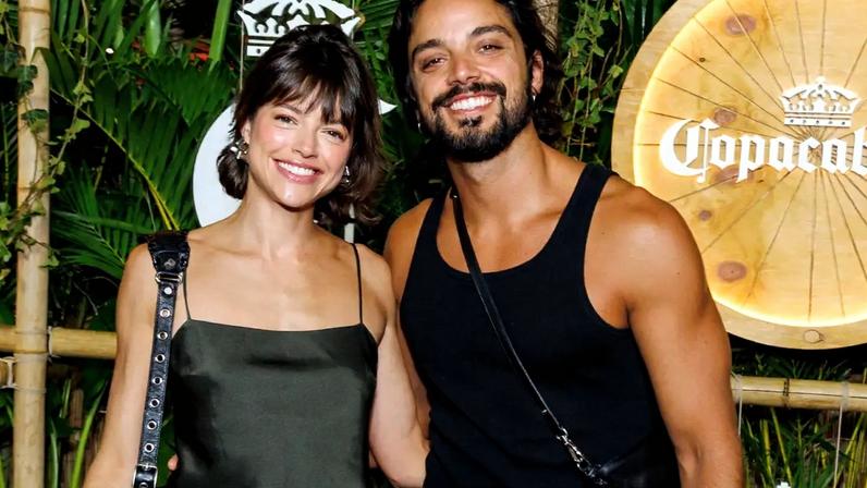 Agatha Moreira e Rodrigo Simas