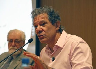 Haddad afirma que governadores iniciaram cobrança de taxa sobre blusinhas