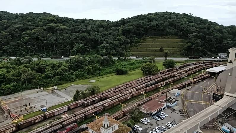 Malha da Rumo em São Francisco do Sul (SC)