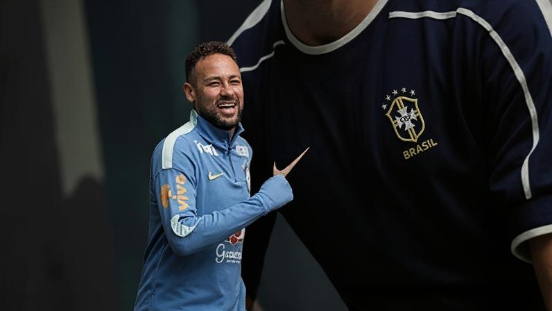 Neymar nesta sexta-feira (29), na Granja Comary