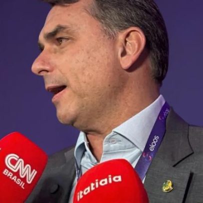 Flávio afirma que, se eleito, reduzirá drasticamente o número de ministérios