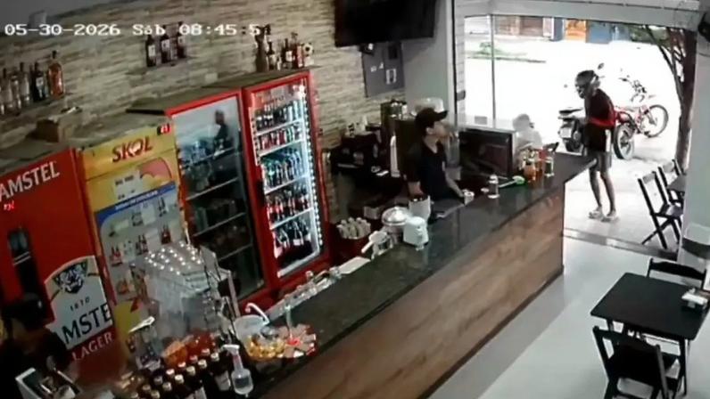 Flagra mostra ação de criminosos em Santos (A Tribuna/X/Reprodução)