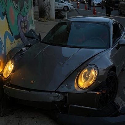 Vídeos mostram acidente envolvendo Porsche de Fábio Giga em São Paulo