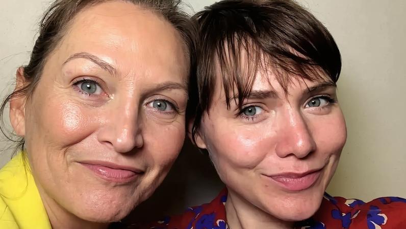 Adriana e Leticia Colin (Reprodução/Instagram)