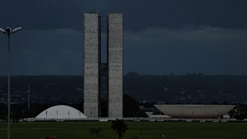 Após junho histórico, chuva perde força no Distrito Federal e em Goiás.