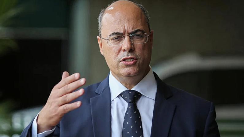 "Não por vaidade, mas porque o povo fluminense merece mais do que medo, abandono e omissão", disse Witzel ao anunciar a pré-candidatura