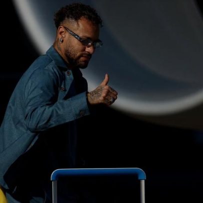 Neymar não treina e fica fora da estreia do Brasil na Copa