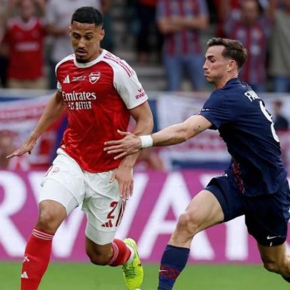 Zagueiro da França sofre lesão agravada no Arsenal e pode perder a Copa