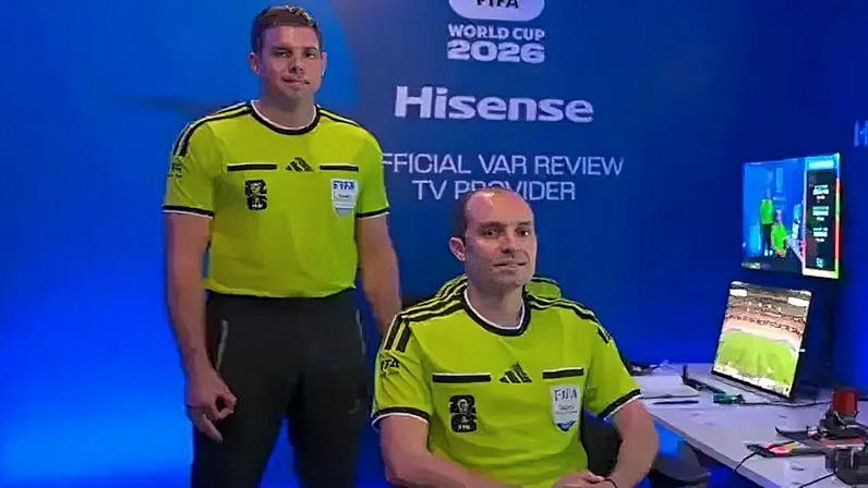 FIFA conclui que não houve irregularidade em gesto de árbitro do VAR na Copa