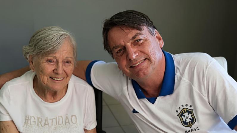 Viaduto localizado no km 15 da Rodovia dos Imigrantes, na região de Diadema, passa a ser chamado ‘Olinda Bolsonaro’