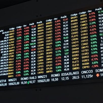 Ibovespa cai mesmo com suspensão de ataques; dólar atinge 5,19 reais