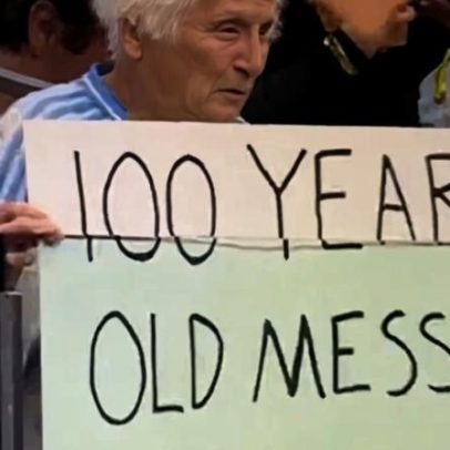 Idosa de 100 anos viraliza em jogo da Argentina; quem é