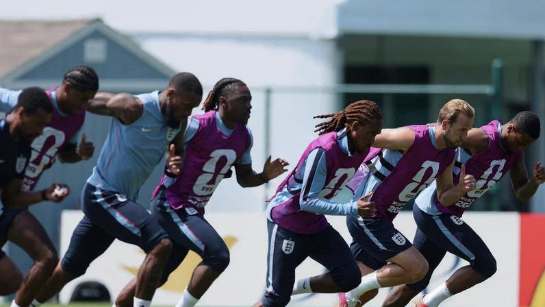 Inglaterra treina em Dallas, no Texas, às vésperas de estreia na Copa do Mundo.