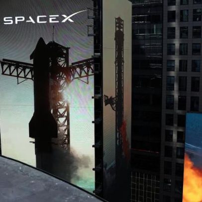 SpaceX atinge US$ 2,3 trilhões após 2º dia de IPO, alta de 11%