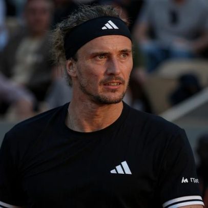 Zverev abandona entrevista após questionamento sobre violência doméstica