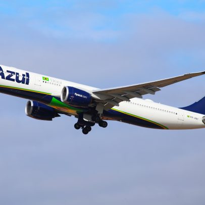 Azul completa um ano de operações para Porto, transportando 147 mil clientes