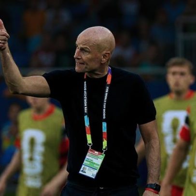 Técnico da Noruega vence parada cardíaca de 7 minutos e celebra o essencial