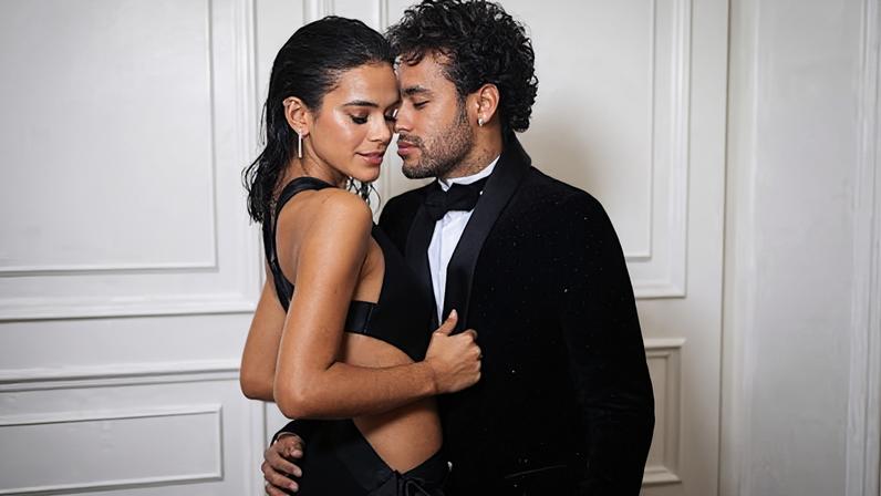 Bruna Marquezine e Neymar apresentarão leilão do Instituto Neymar Jr.