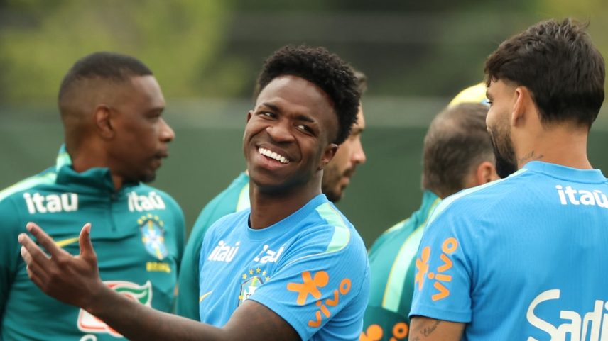 Tradição da camisa 7 brasileira é destaque em confronto na rodada final da fase de grupos, com Vini Jr. liderando o ataque e a equipe buscando superar a instabilidade recente sob o comando de Ancelotti