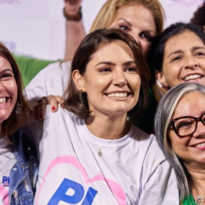 Michelle Bolsonaro inicia gravação de vídeos com candidatas do PL para campanha