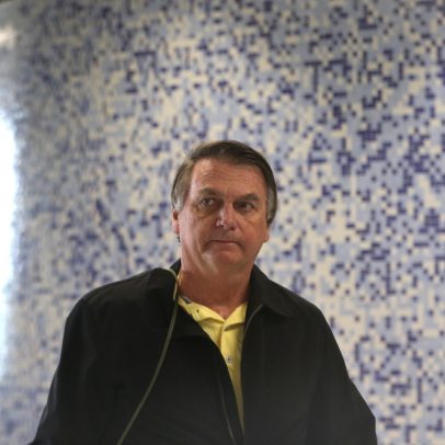 Bolsonaro apresenta picos de pressão alta, segundo boletim médico