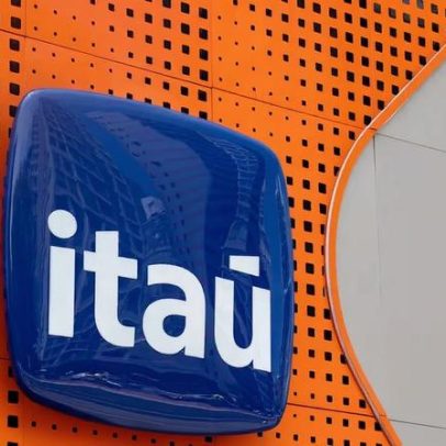 Itaú redefine modelo híbrido, exigindo 3 dias presenciais semanais em 2028